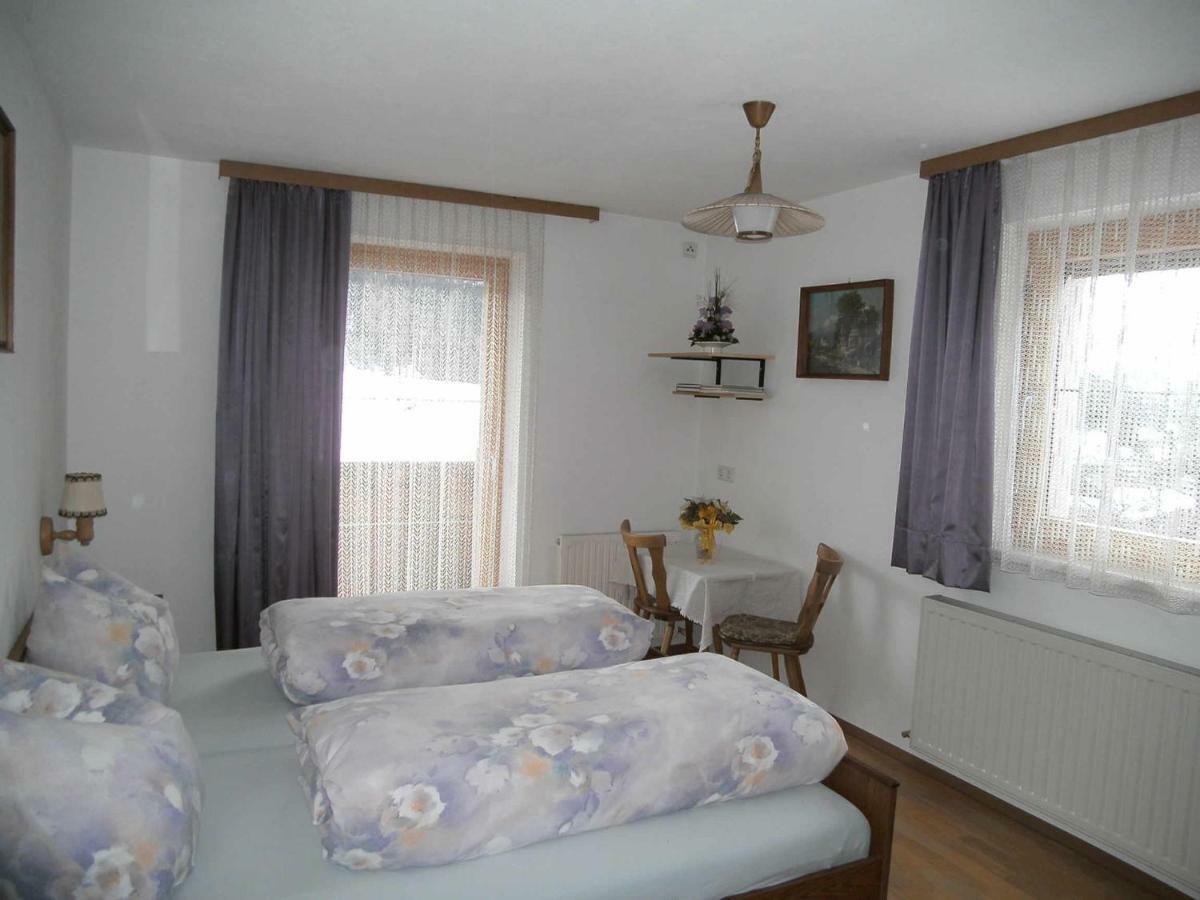 Apartments Jaeger Trins Bagian luar foto
